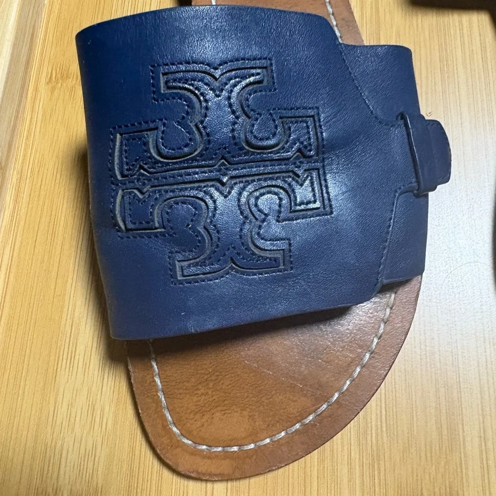 Tory Burch Navy Leather Slides - Picture 8 of 8